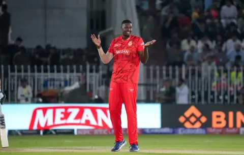 Jason Holder Pace Wrecks Lahore Qalandars