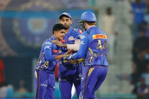 Mumbai Indians bowling attack LSG VS MI